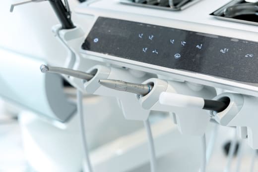 初診当日の抜歯も対応可能